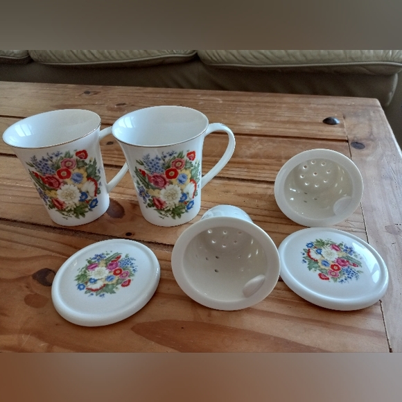 Adeline Porcellana Fine Disegno Italian Tea Mug/Cup Infuser Lid- Rare Find - Picture 9 of 9